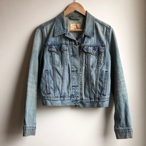 Levi’s denim jacket, Womens size Small.